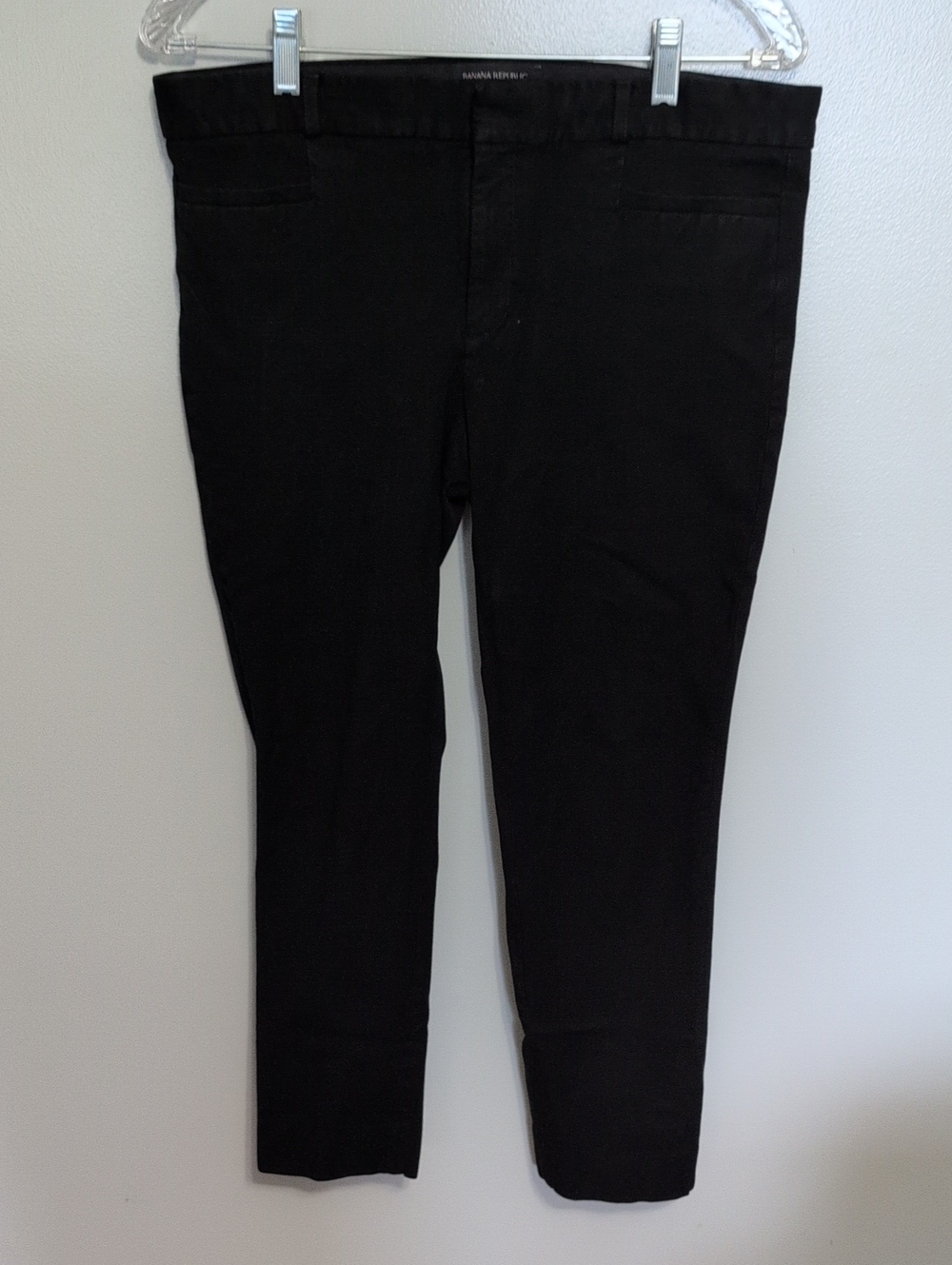 Banana Republic Black Ankle-Length Cropped Jeans
